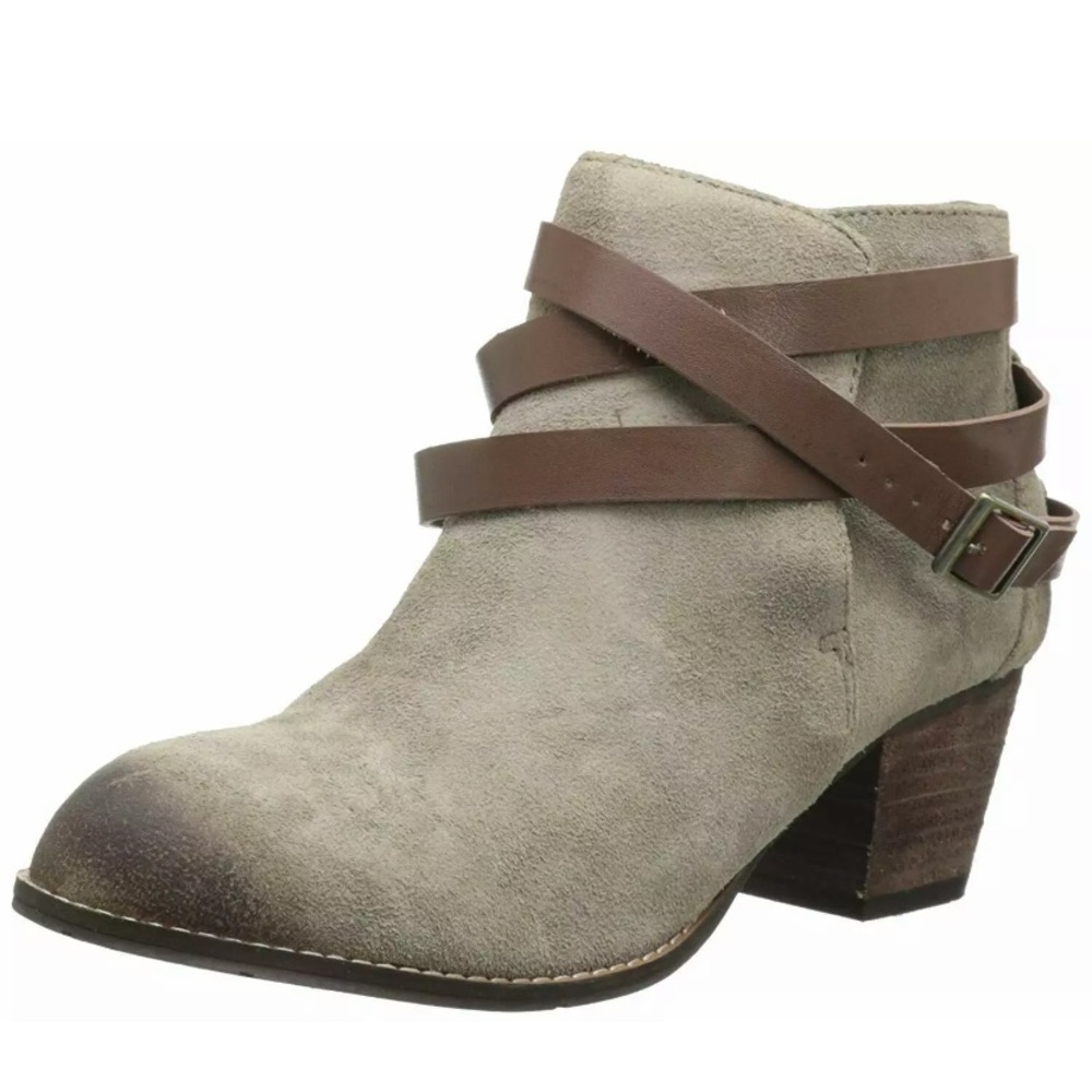 Dolce Vita Java Bootie size 8